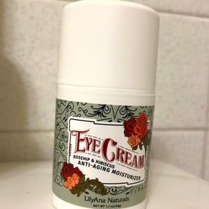 Lily Ana naturals eye cream
